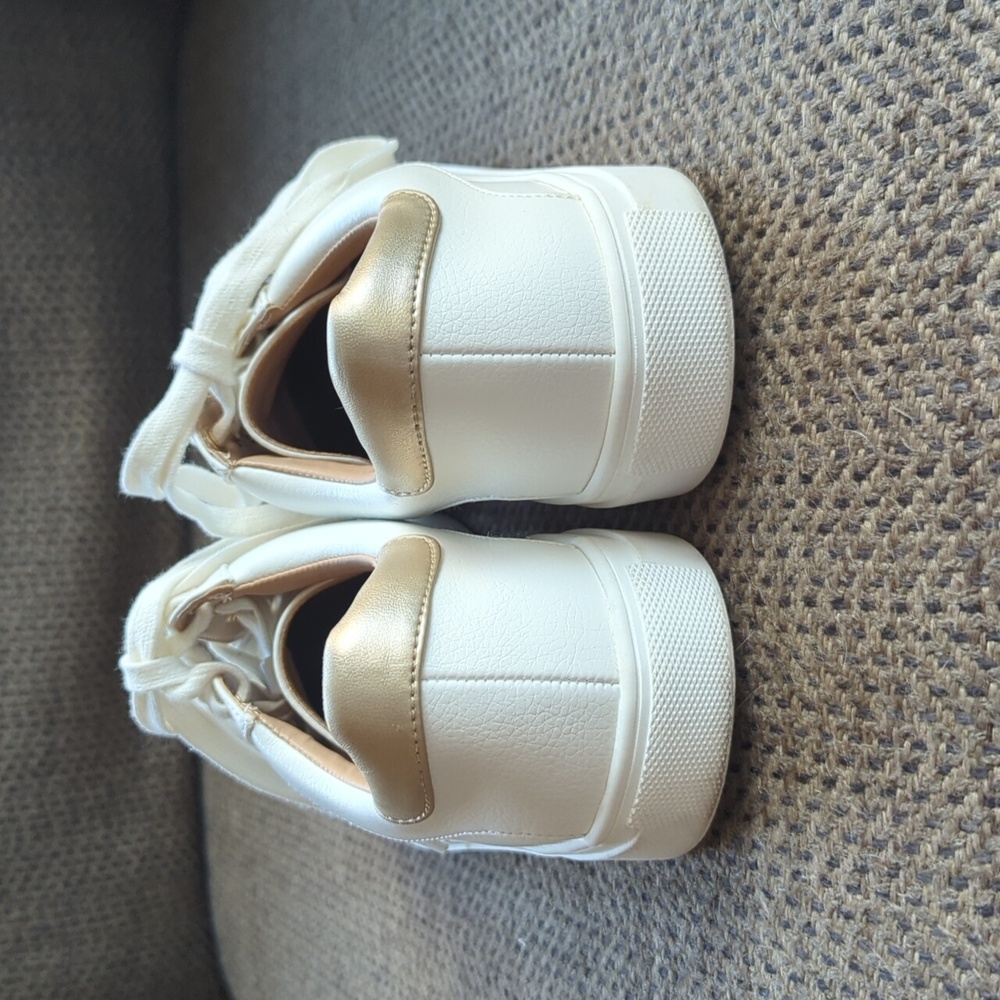 White Lace-Up LOFT Sneakers with Champagne Accents, Sz 9 - Picture 2 of 7